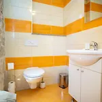 Stone House Marino בית נופש *