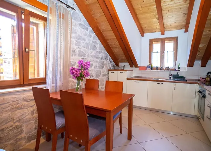 Prázdninový dům Stone House Marino